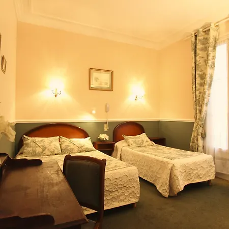 Hotel Chopin 2*